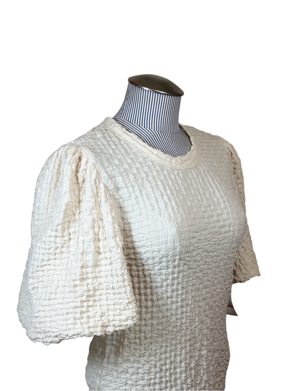 NWT Karen Kane Lg Cream Textured Puff-Sleeve Top, L stretch bubble fabric tee